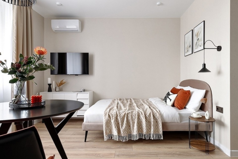 Какой телевизор лучше в 2025 году: обзор важных характеристик и 12 популярных моделей