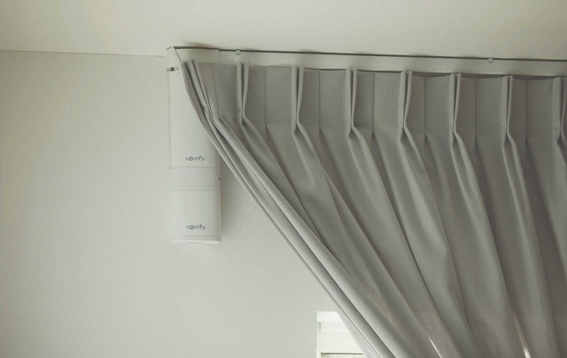 Карнизы для штор-2025: 7 трендов и советы по выбору (65 фото)