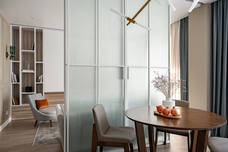 Кварцвиниловая плитка: плюсы и минусы, сравнение с другими материалами