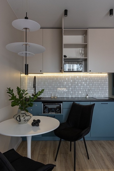 Как сделать подсветку на кухне под шкафчиками: инструкции для LED-ленты и накладных светильников