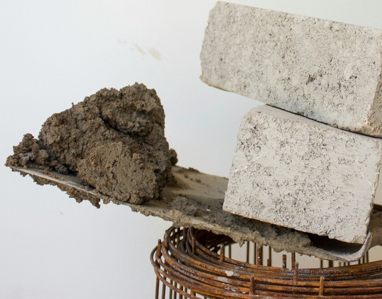 Как залить стяжку пола: советы по выбору материалов и пошаговая инструкция