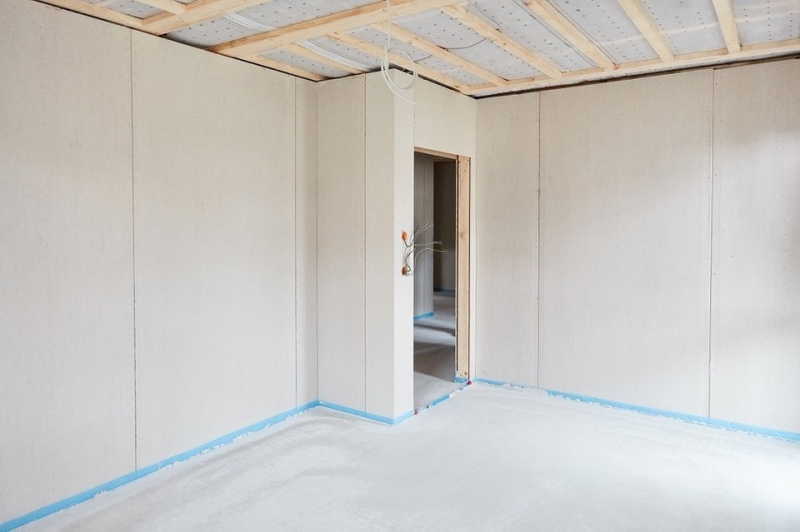 Как залить стяжку пола: советы по выбору материалов и пошаговая инструкция