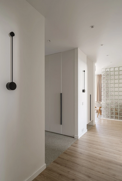 Ламинат-2025: 9 ярких трендов, модные цвета и текстуры (78 фото)