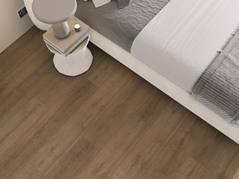 Без компромиссов: как выбрать напольное покрытие, которое прослужит десятки лет