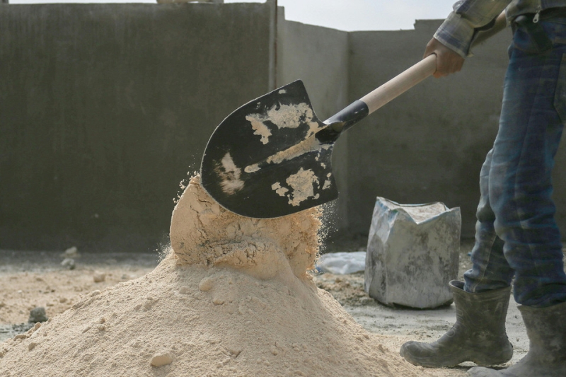 Как залить пол бетоном: выбор материалов и пошаговые инструкции для дома и квартиры