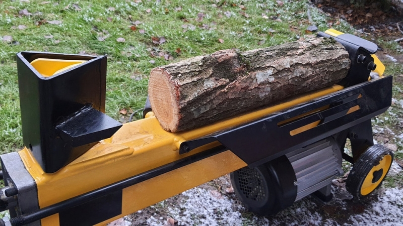 Лучший дровокол: топ-10 моделей для дачи и частного дома