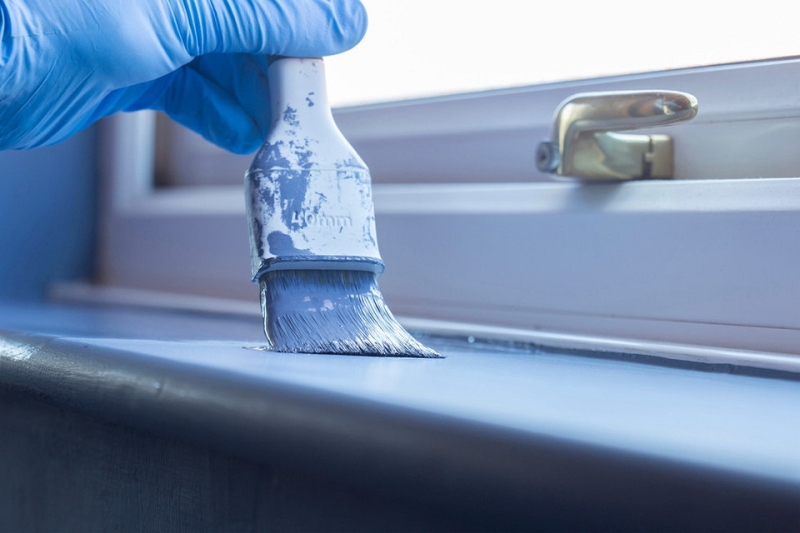 Как покрасить пластиковый подоконник: инструкция и советы для работы своими руками