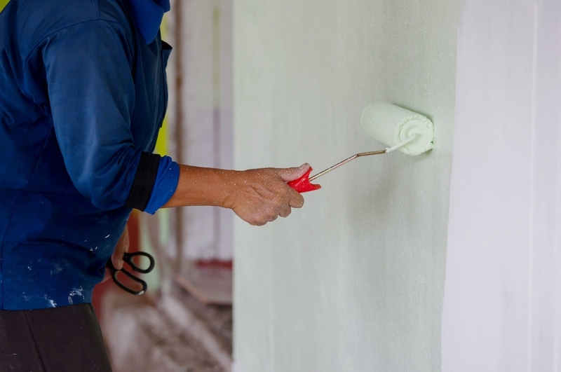 Как правильно красить валиком: инструкции и советы для разных поверхностей