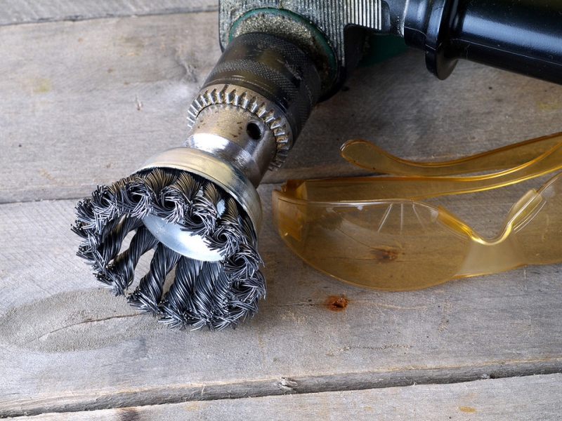 Как снять краску со стен: рабочие способы и важные советы