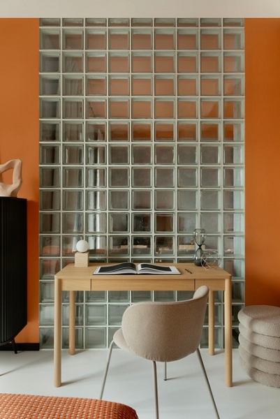 Стеклоблоки в интерьере: плюсы и минусы, варианты применения (93 фото)