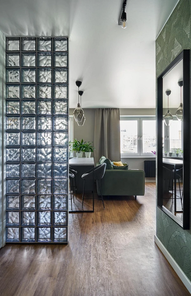 Стеклоблоки в интерьере: плюсы и минусы, варианты применения (93 фото)